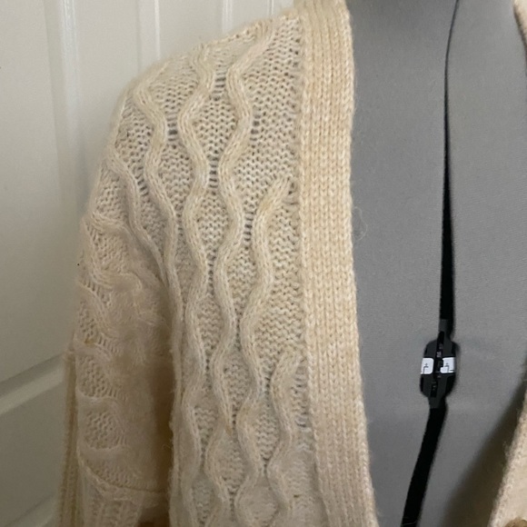 American Eagle Cardigan NWOT - Picture 6 of 7